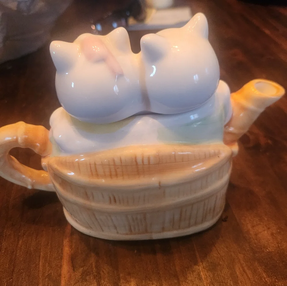 Vintage Applause Inc Charming Cat Couple Ceramic Teapot